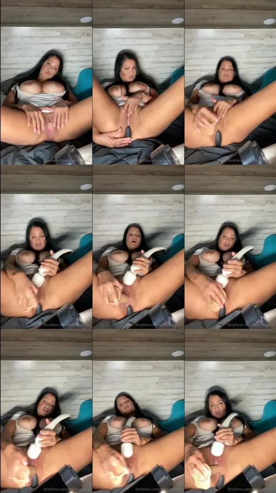 OnlyFans — Alley Baggett — Plug In Ass [SD 404p]