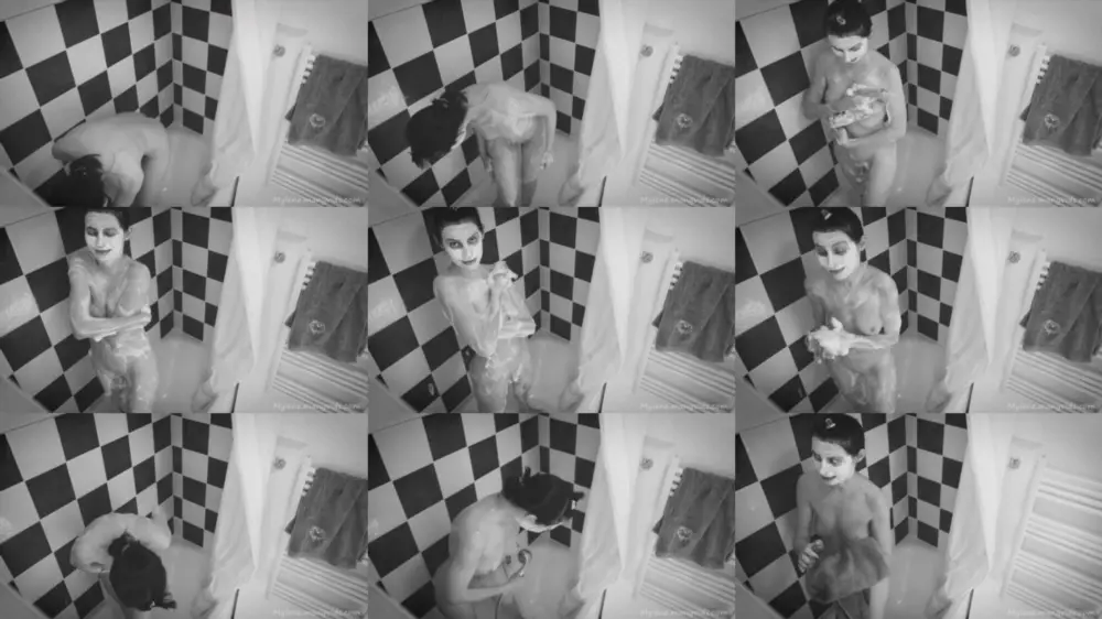 ManyVids — Mylene — Cold shower face beauty mask hard nips [FullHD 1920p]