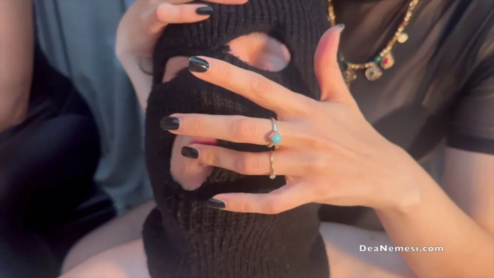 Femdom Hand Worship & Touch Fetish Scene