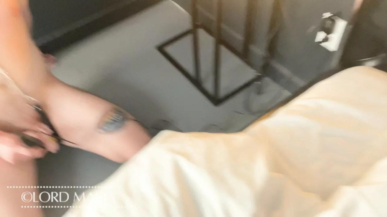 Lord-Goddess-Maria-Cuck-Gets-The-Vibrator