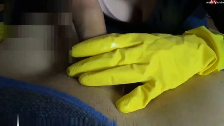 Lisa-Sack: Abspritzgarantie in Under 3 Minutes