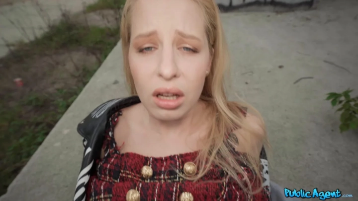 Hailey White – Rock Chick Has The Tightest Pussy