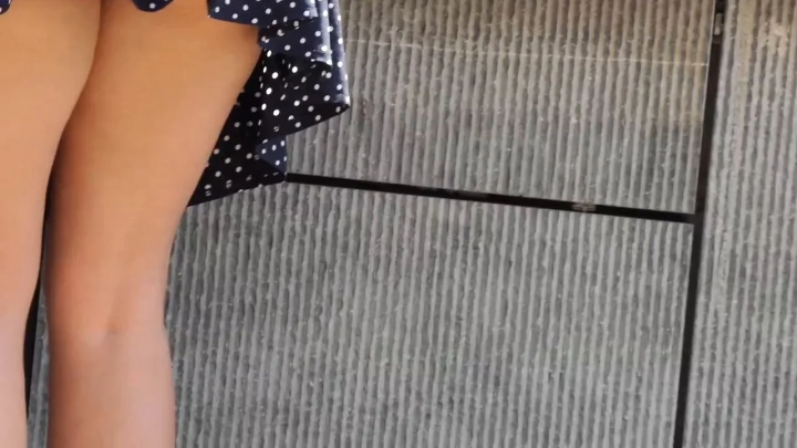 Hot Latina MILF Shows Off Her Irresistible Confident Vibe